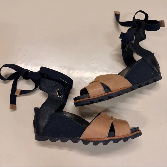 Sorel Joanie Wrap Wedge Leather Sandals - Picture 4 of 16
